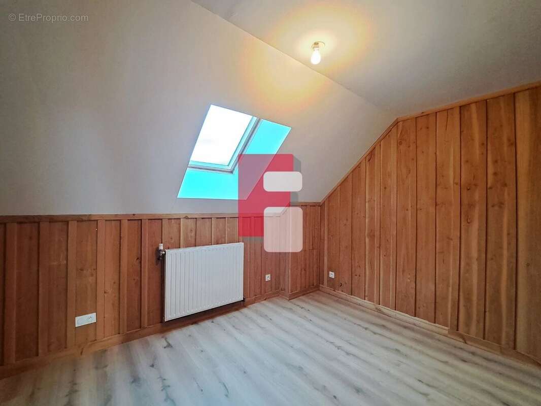 Maison à COURTERANGES