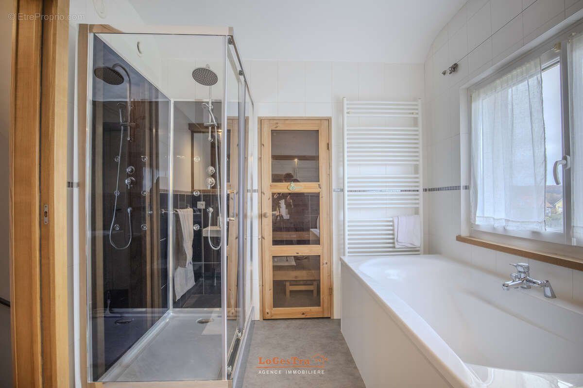 Maison à CONTREXEVILLE