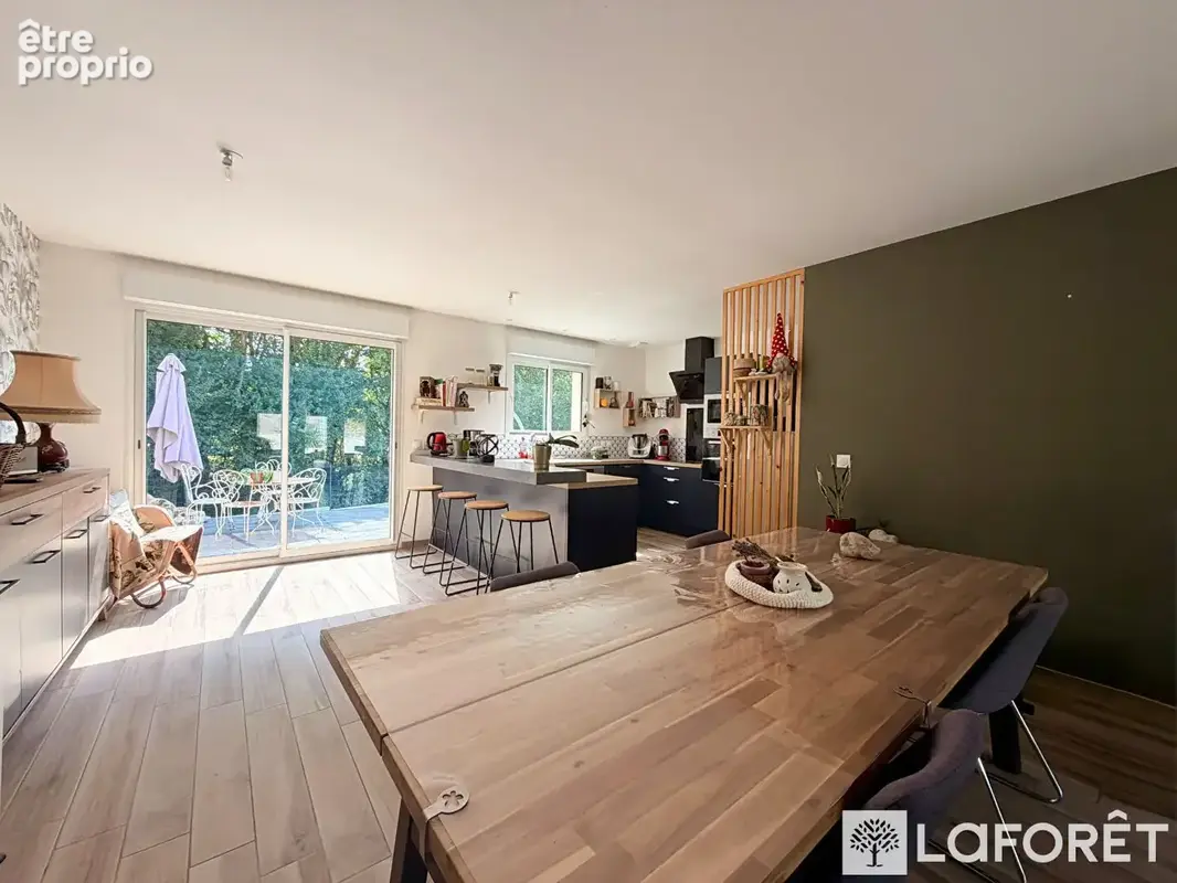 A Vendre, Maison de plain-pied, 4 chambres, garage, jardin, Cuchery - photo 2