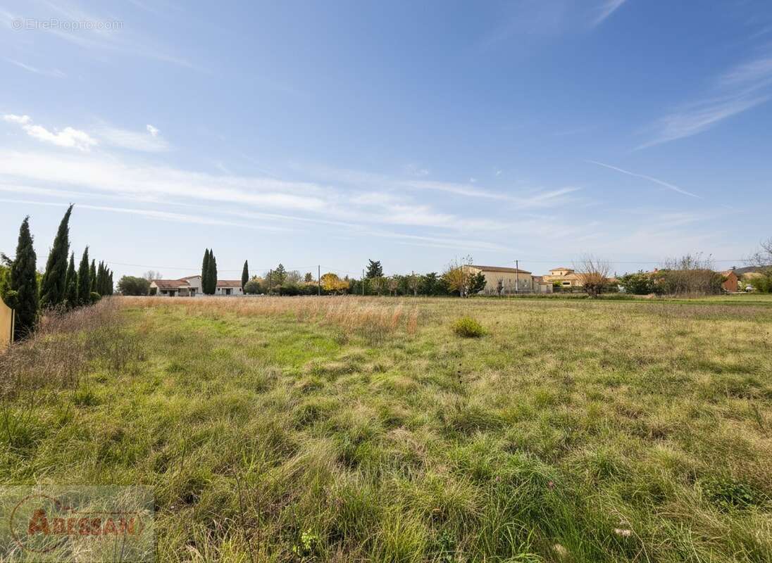 Terrain à SAINT-CHRISTOL-LES-ALES