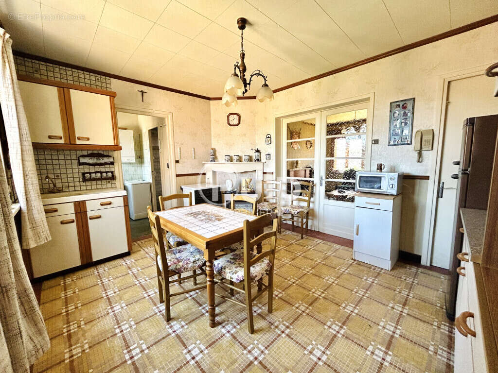 Maison à CAUCHY-A-LA-TOUR