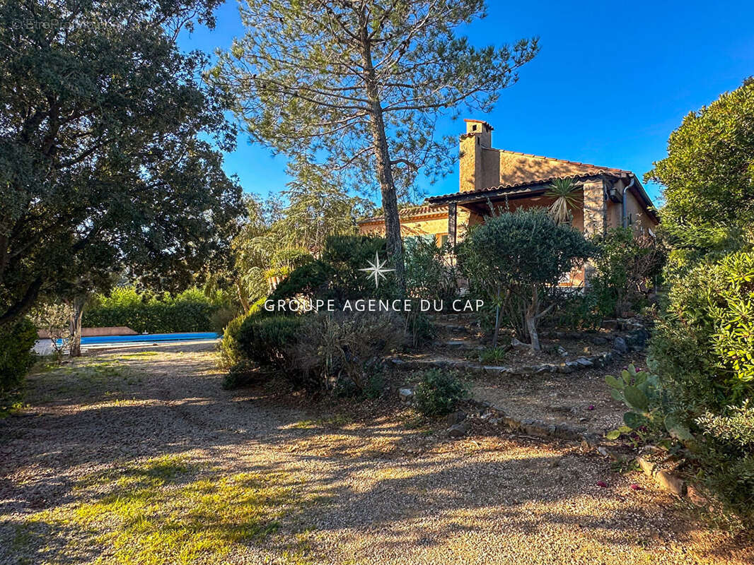 Maison à FREJUS