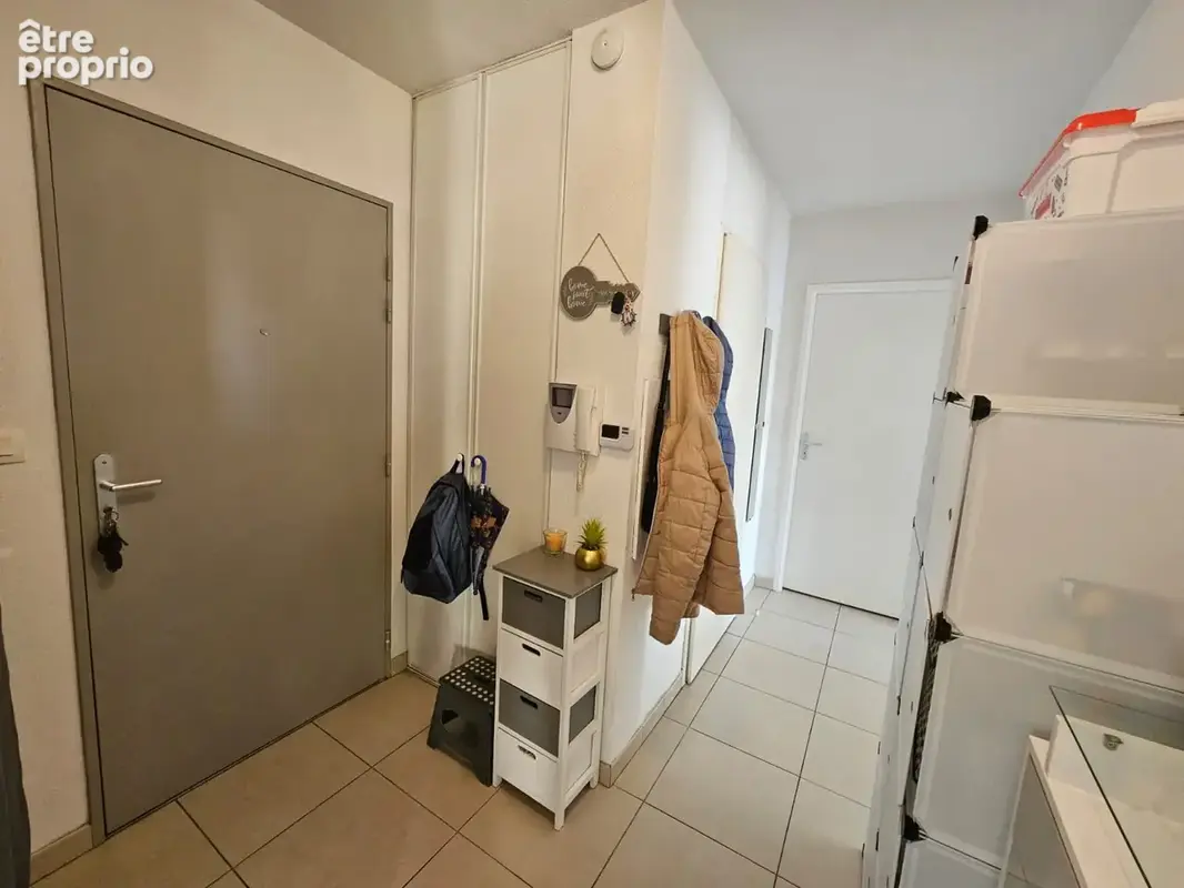LA TESTE - Centre à 2 min gare   T3 avec balcon et parking - photo 4