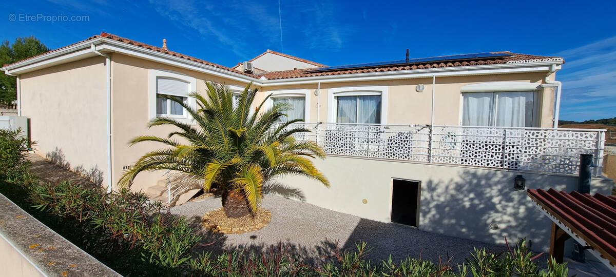 Maison à MONTREDON-DES-CORBIERES