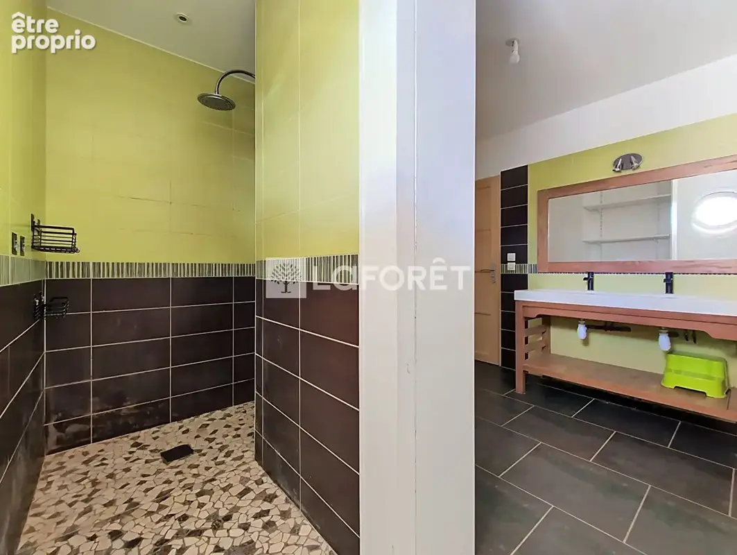 Chemillé , Plain pied 2010,  5 chambres - photo 6