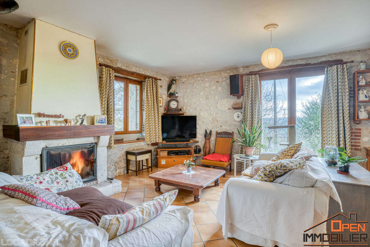 Maison à HAUTEFAGE-LA-TOUR