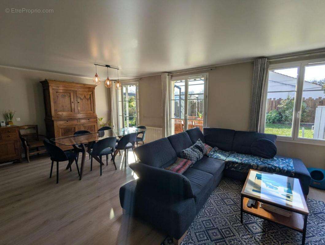 Maison à MAROLLES-EN-HUREPOIX