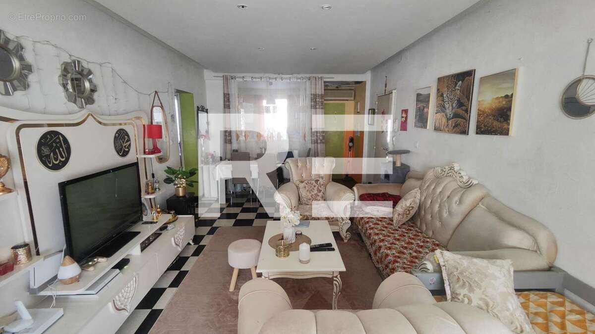 Appartement à NIMES