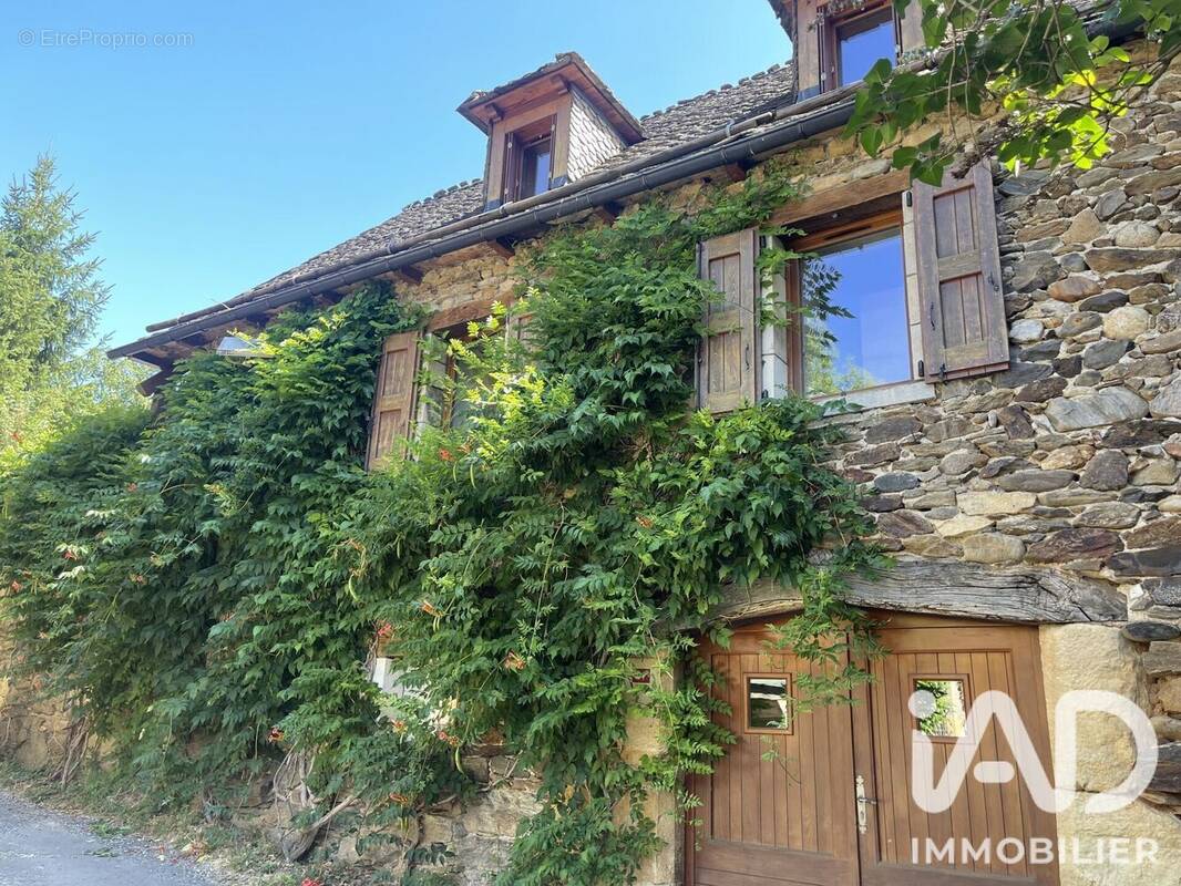 Photo 1 - Maison à SAINTE-EULALIE-D'OLT