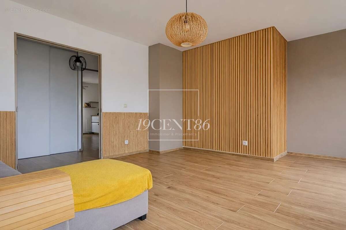 Appartement à LYON-8E