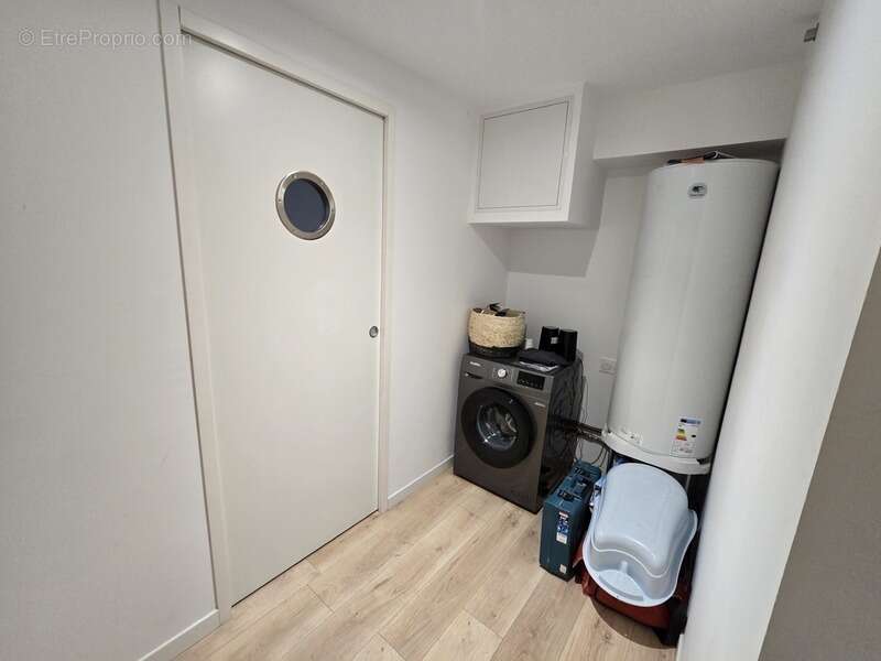 Maison à vendre 8 pièces LA ROCHE SUR YON (85) - photo 3