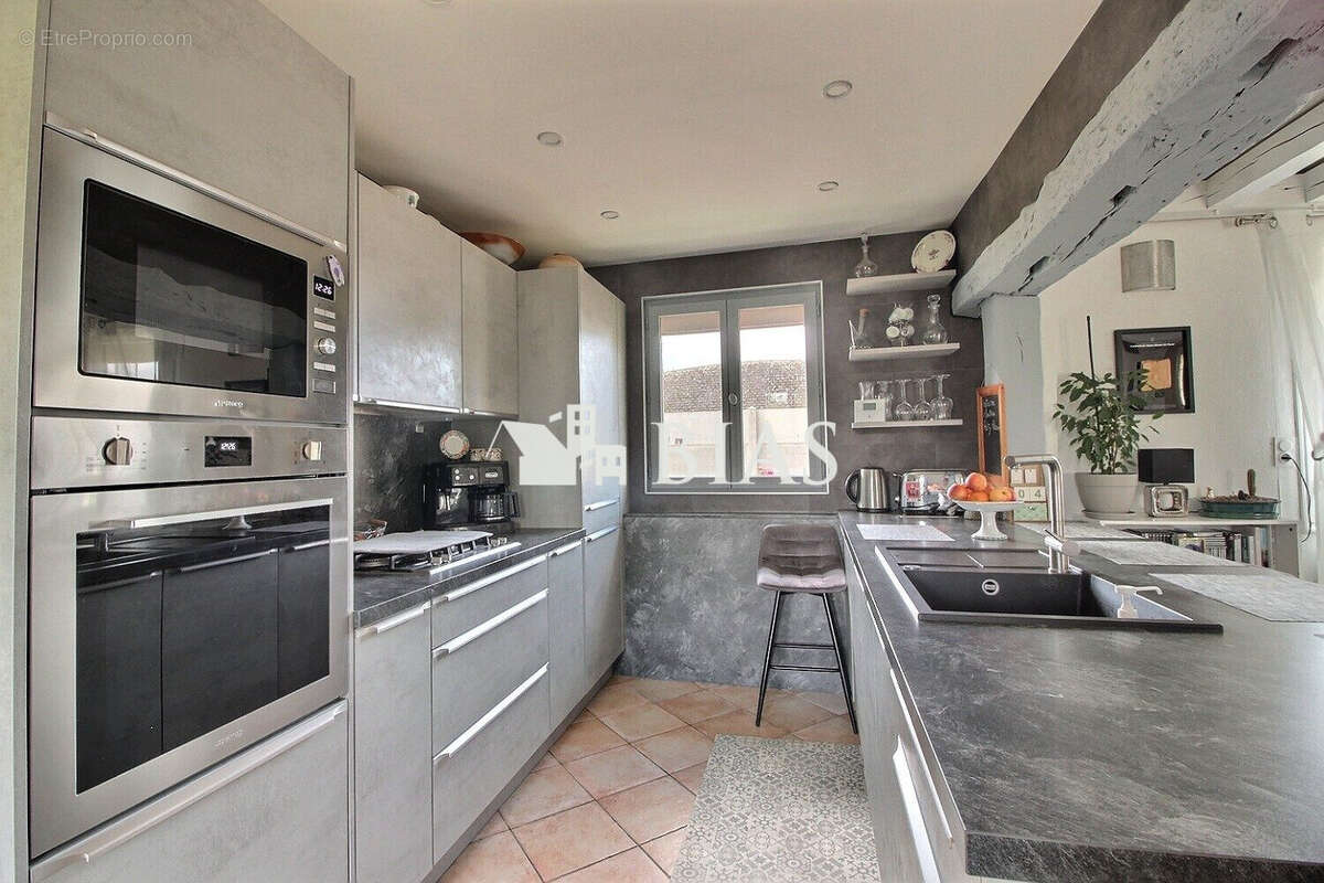 Maison à TOURVILLE-LA-CAMPAGNE