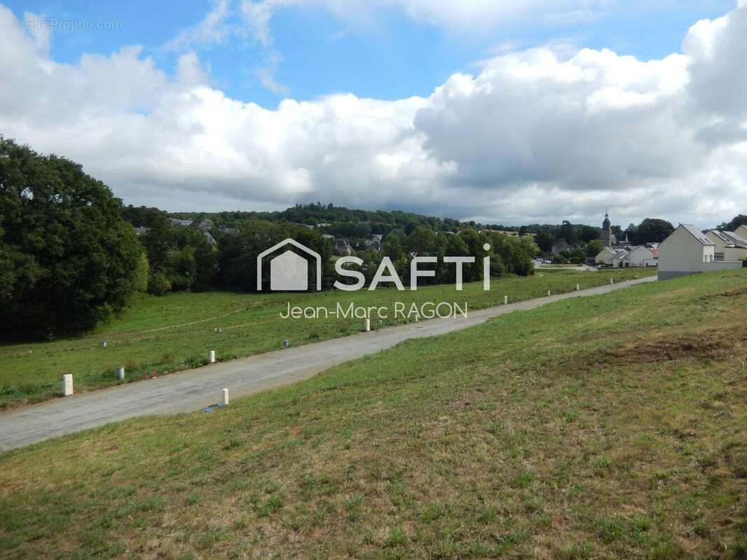 Photo 4 - Terrain à MONTREUIL-SOUS-PEROUSE