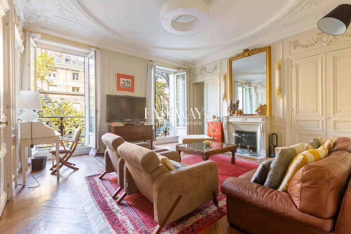 Appartement à PARIS-4E
