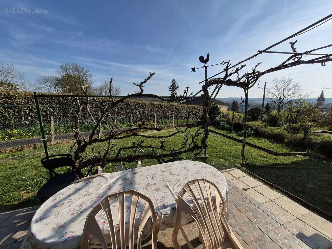 20260324162303 - Maison à NONTRON