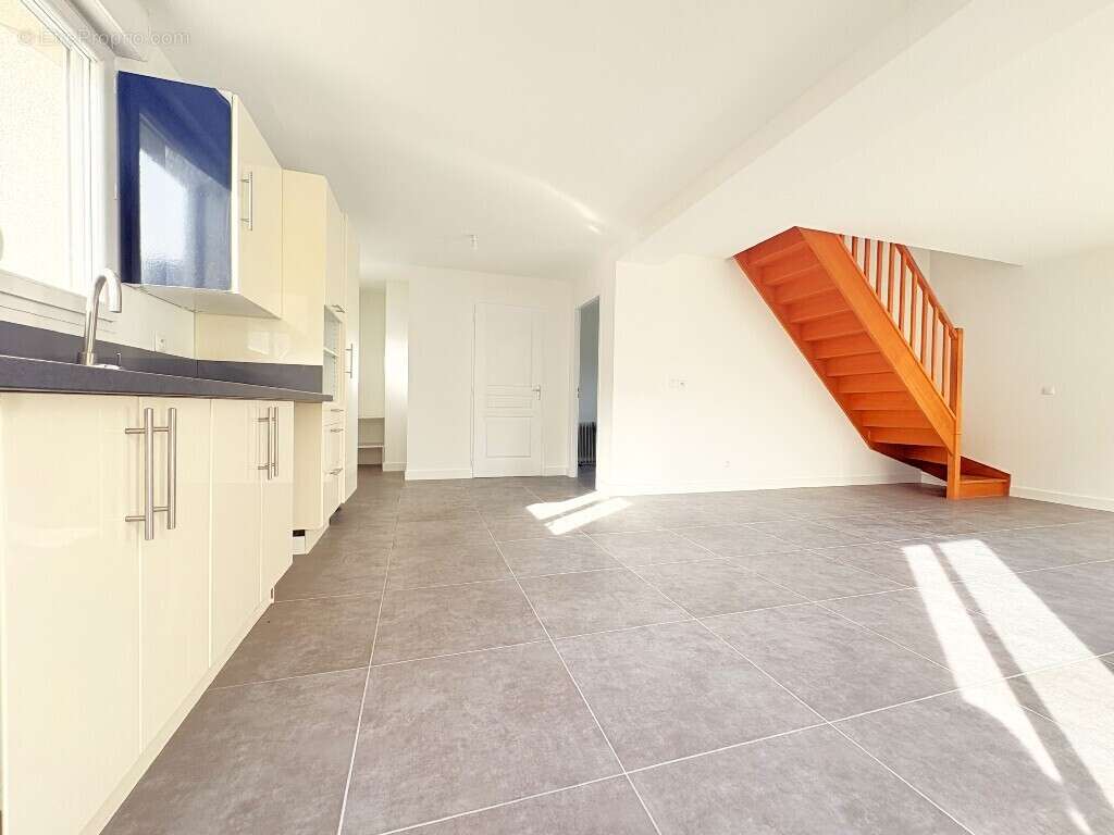 Maison à ALBY-SUR-CHERAN