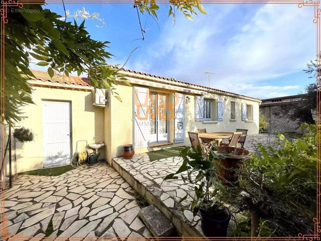 Maison à CAUSSES-ET-VEYRAN