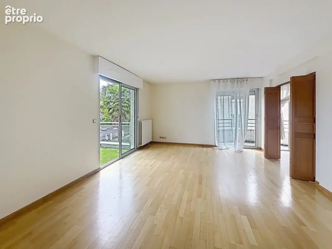 Appartement 4 pièces 90 m² à vendre à Pau (64000) - photo 2