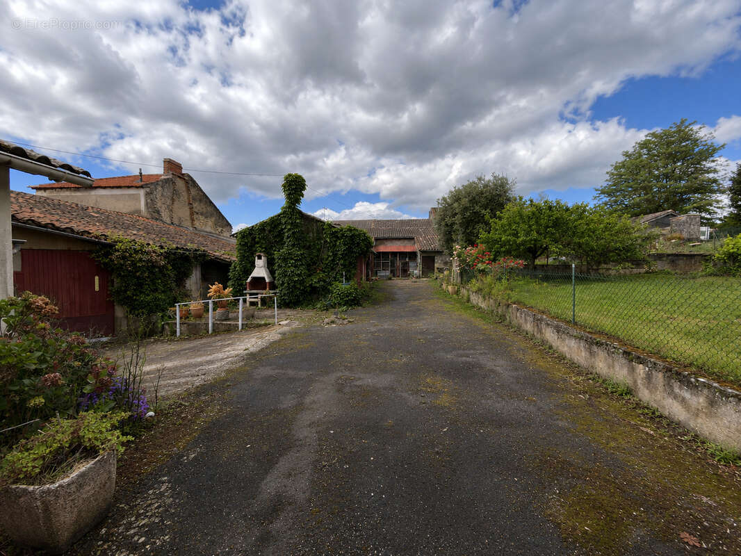 Maison à BOURLENS