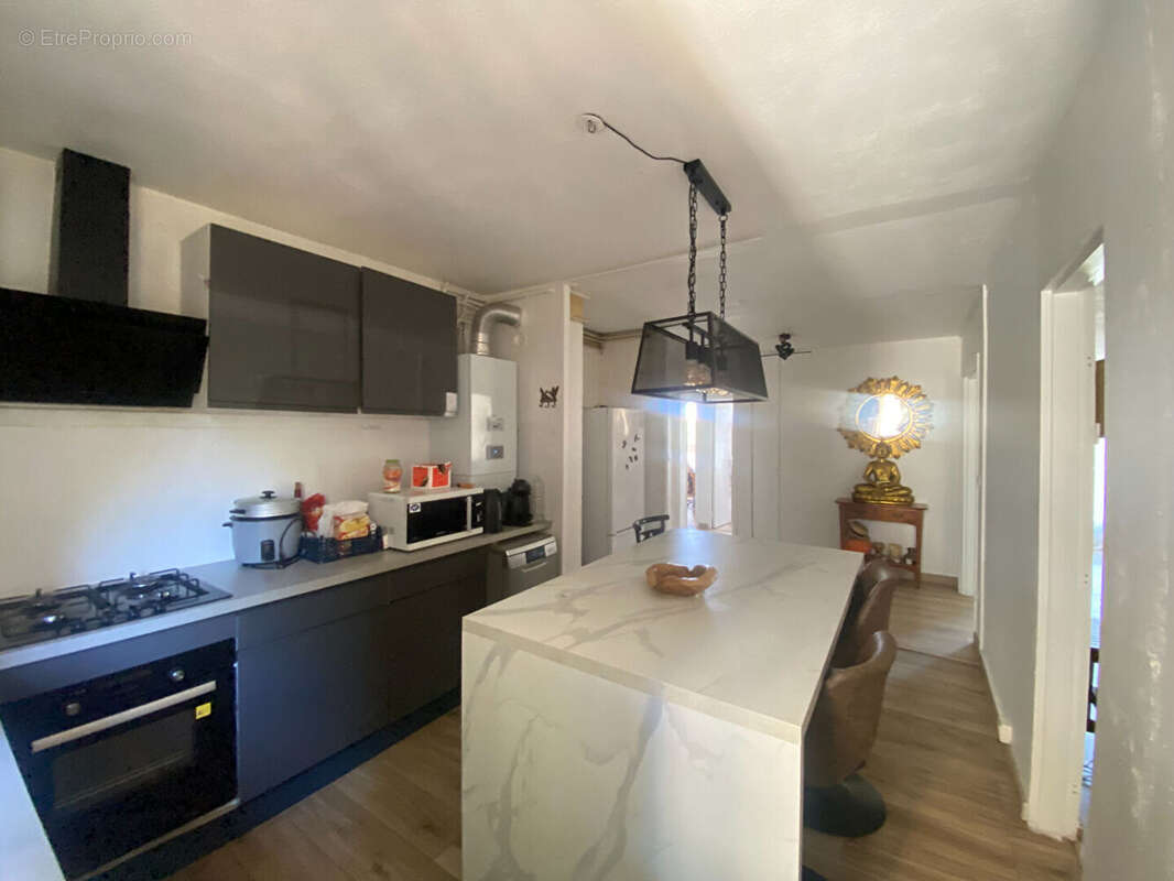 Appartement à LATTES