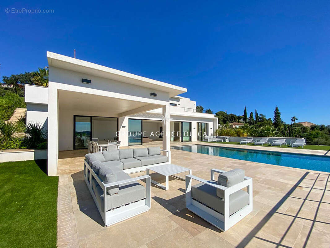 Maison à LES ISSAMBRES