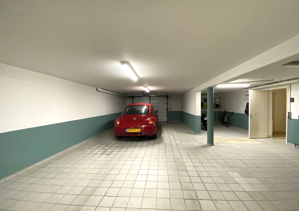 Maison à CHENNEVIERES-SUR-MARNE