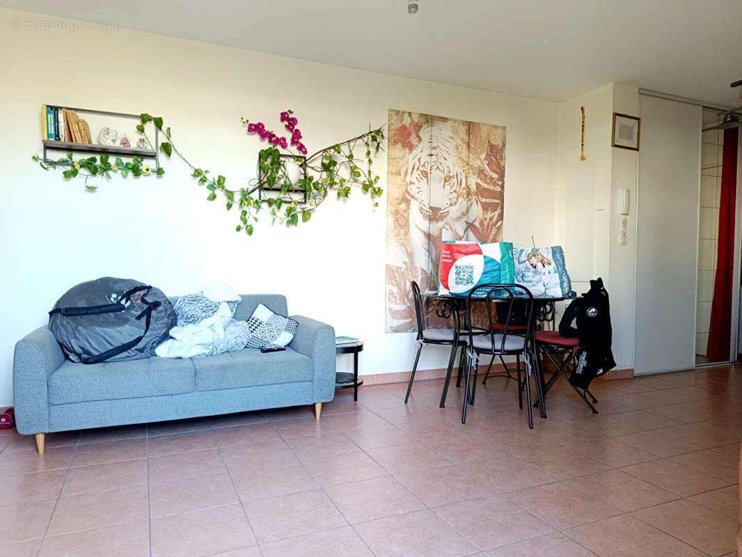 Appartement Miramas 2 pièce(s)  Terrasse ET GARAGE - photo 7