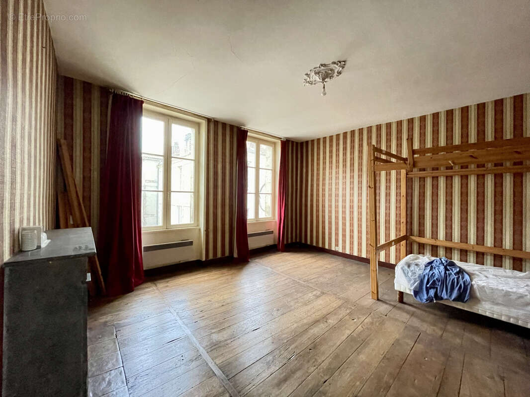 Appartement à CONFOLENS