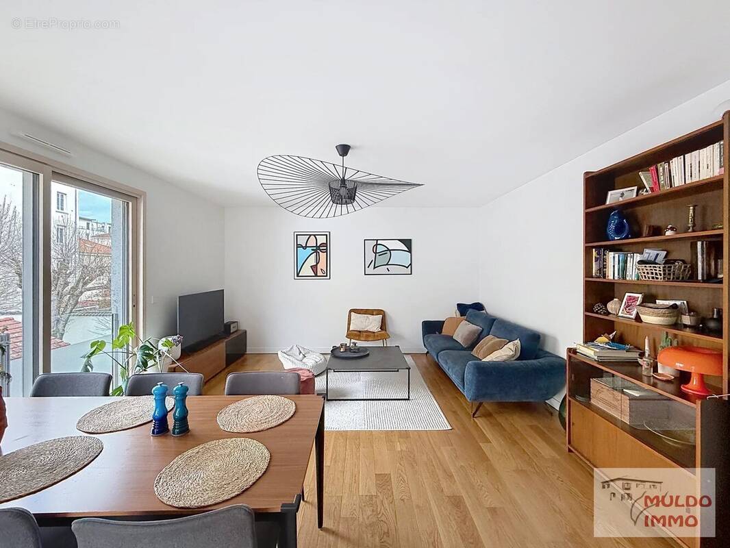 Appartement à LYON-8E