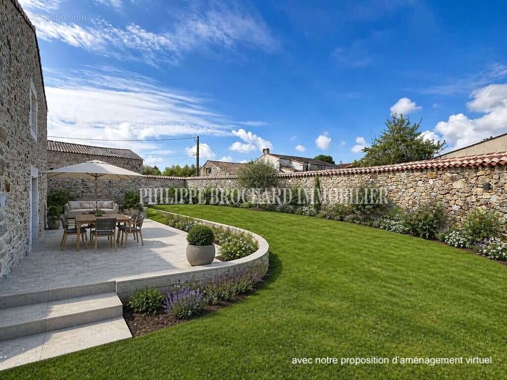 Maison 155 m² à La Roche-Sur-Yon  - photo 9