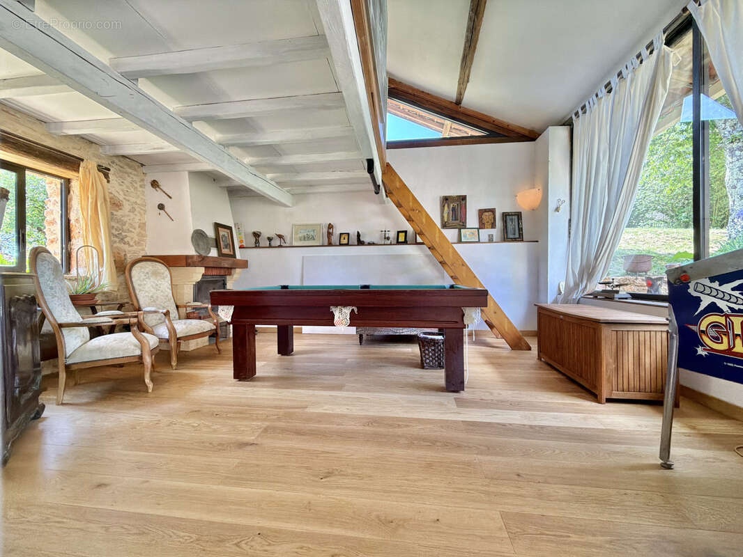 Maison à MONTCABRIER