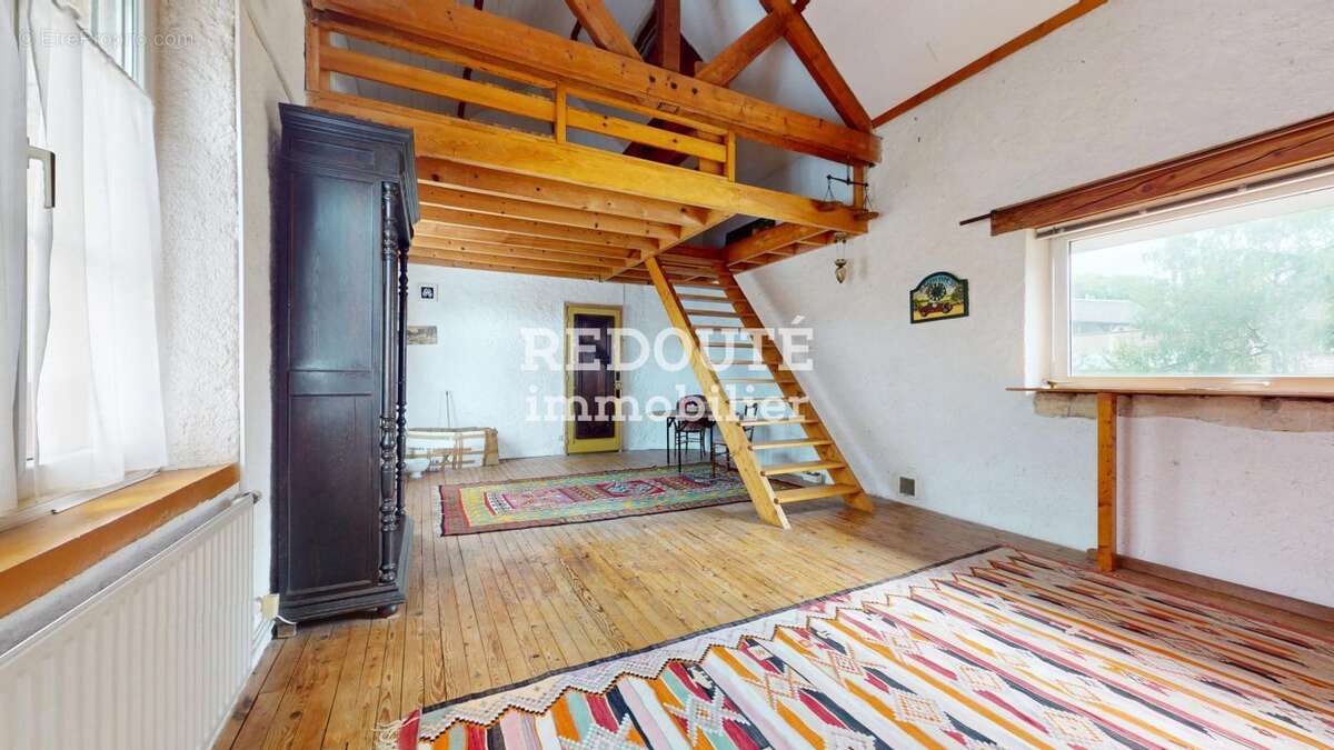 WARMERIVILLE - Maison 8 pcs - 5 chambres - Jardin - Piscine - photo 5