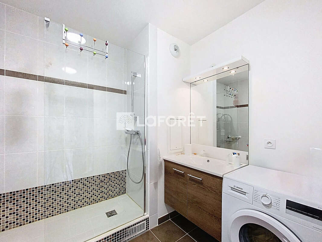 Appartement à VERNEUIL-SUR-SEINE