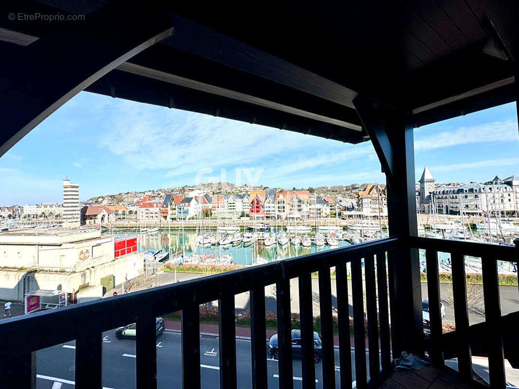 Appartement à DEAUVILLE