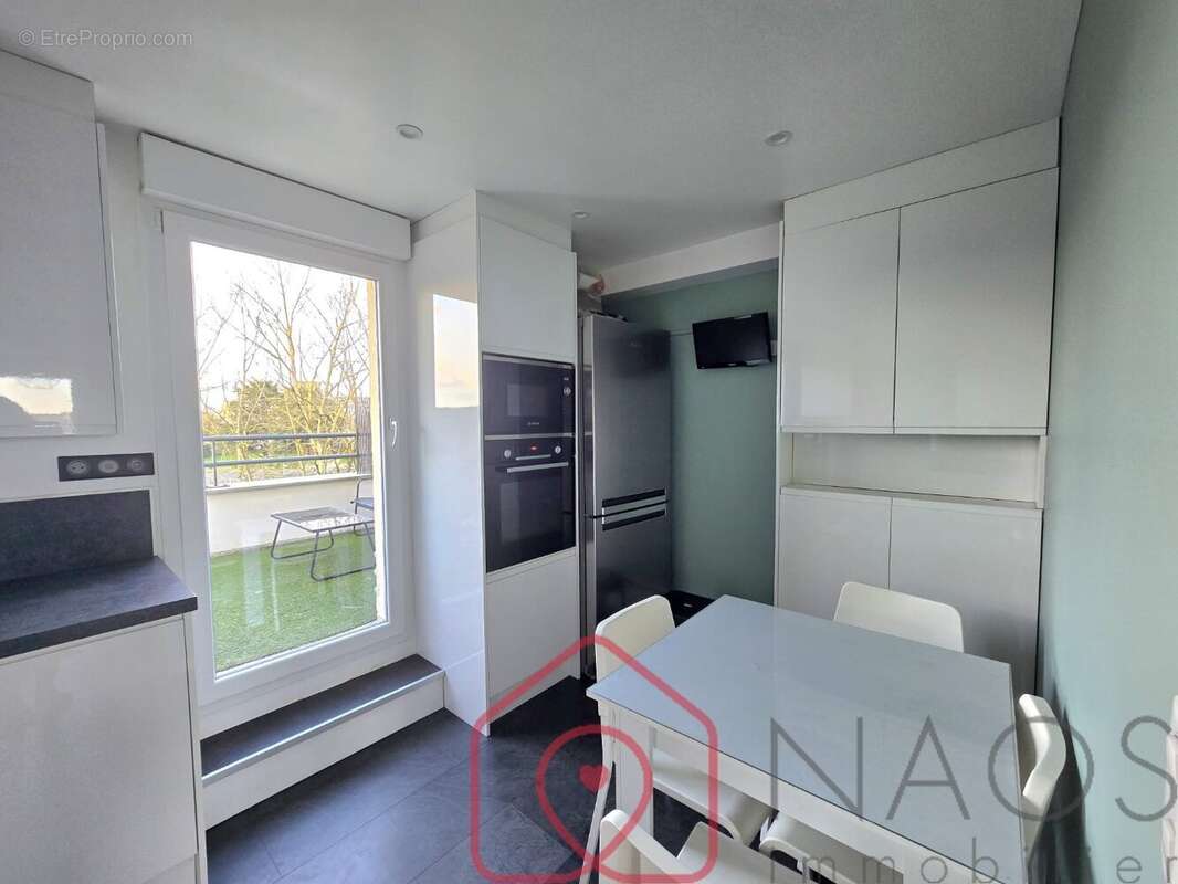 Appartement à LE PLESSIS-ROBINSON