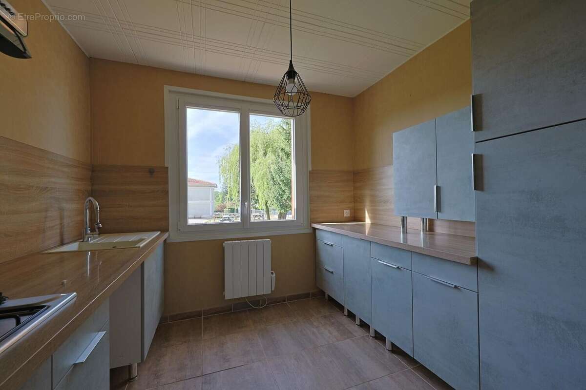 Photo 3 - Appartement à SAINT-TRIVIER-DE-COURTES