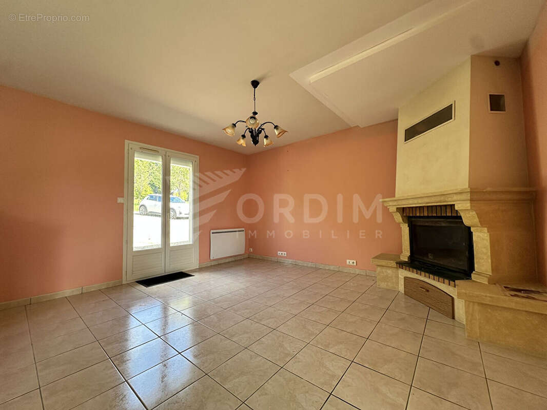 Maison à CERNOY-EN-BERRY