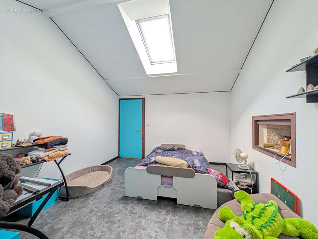 Maison à SAINT-COUTANT