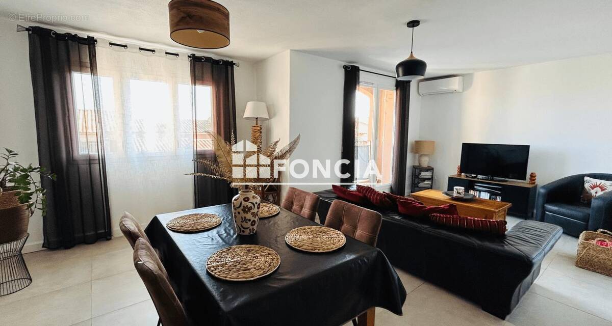 Maison à ROQUEBRUNE-SUR-ARGENS