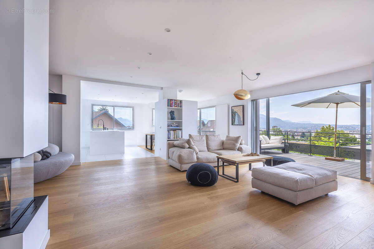 Appartement à ANNECY-LE-VIEUX