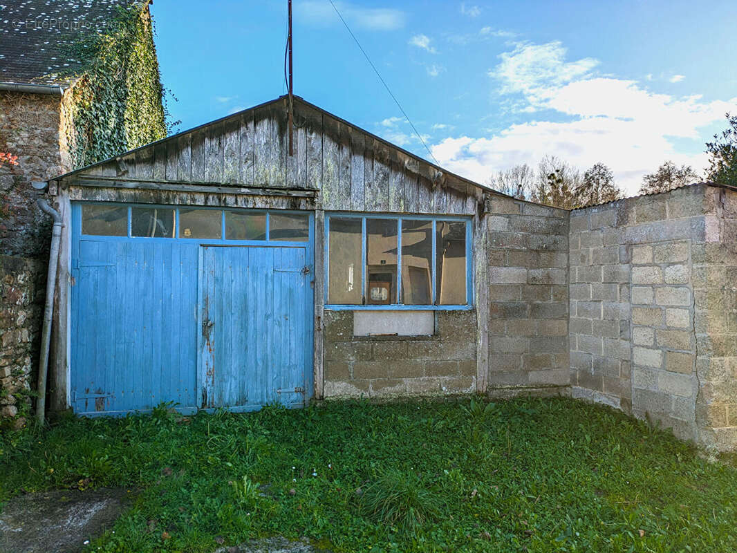 Terrain à ROZ-SUR-COUESNON