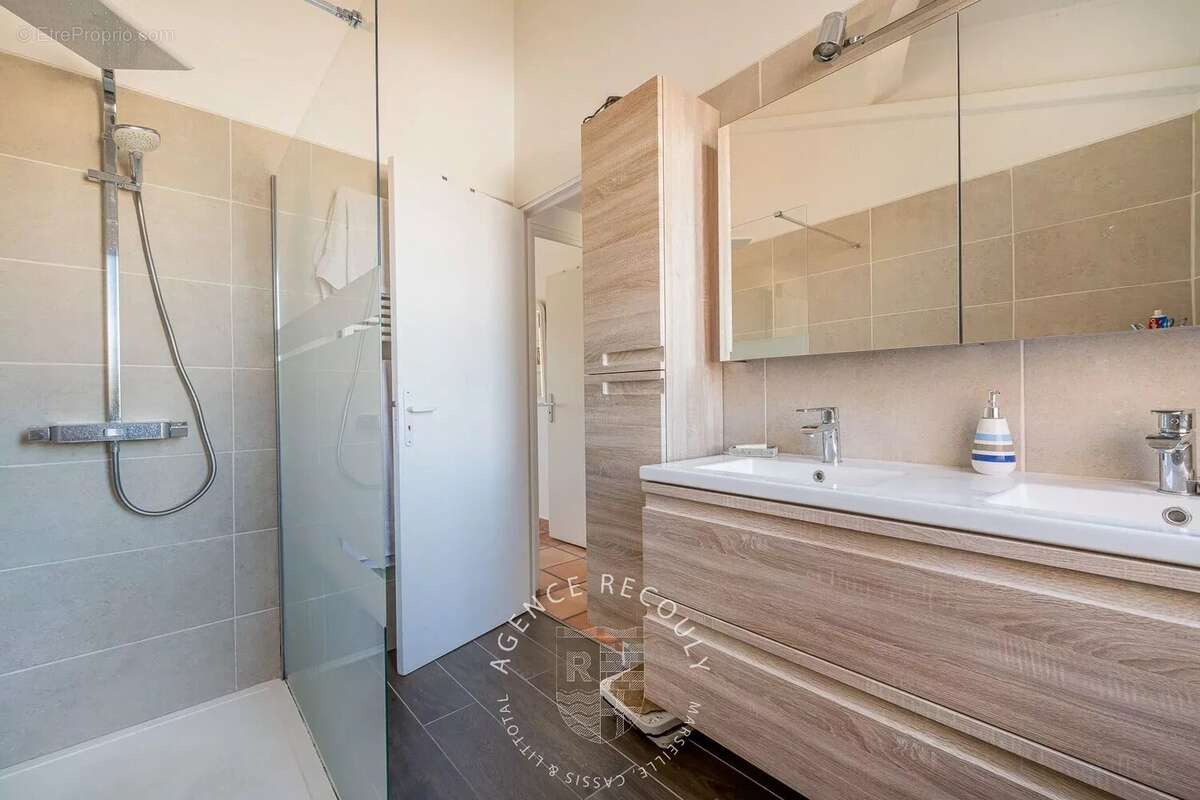 Maison à MARSEILLE-7E