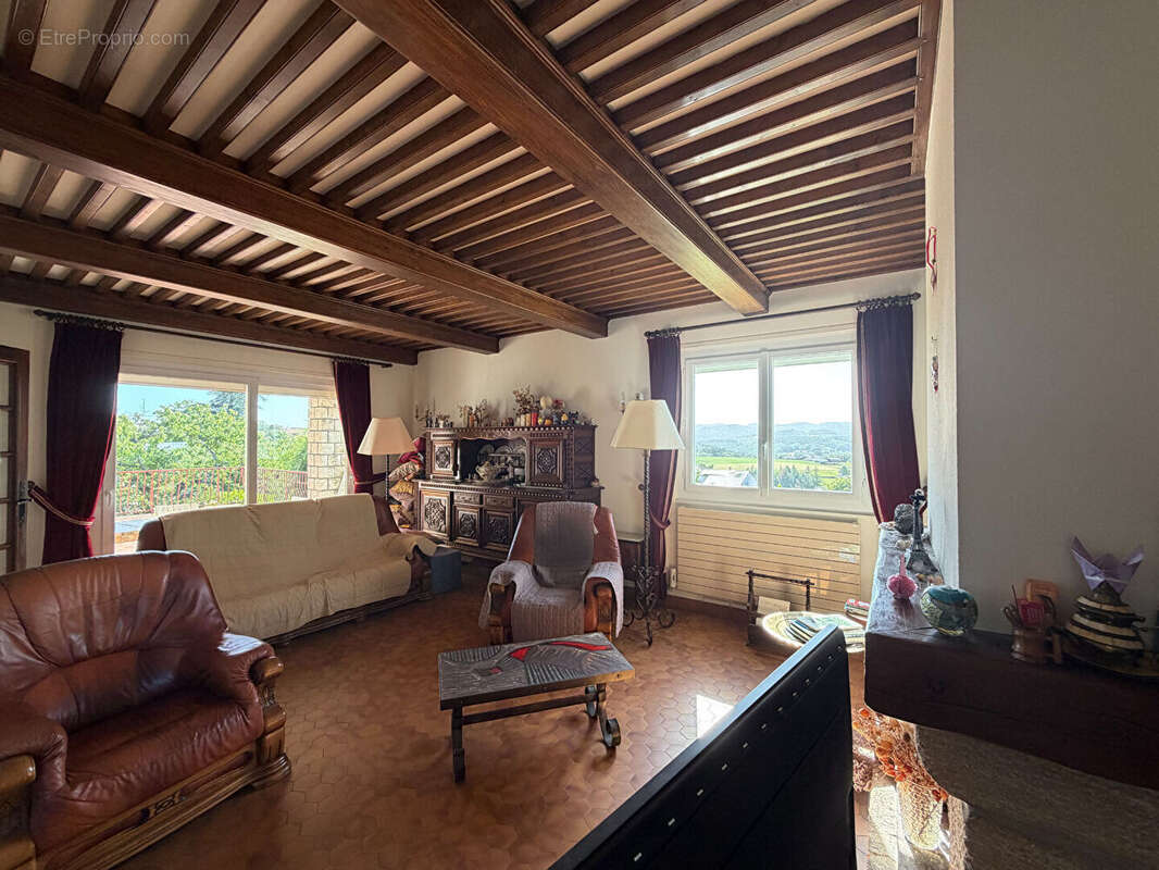Maison à VERNOUX-EN-VIVARAIS