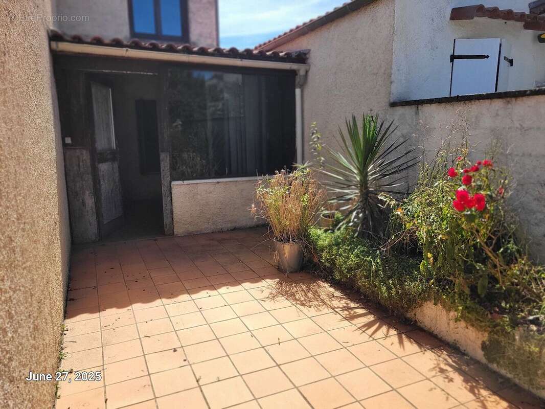 Pavillon Idéalement Situé - Parfait pour une Jeune Famille ! - photo 8