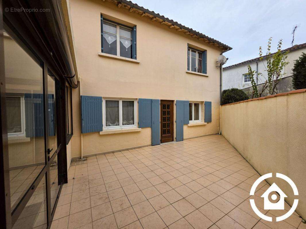 Maison familiale 4 chambres + dépendance et cour - photo 15