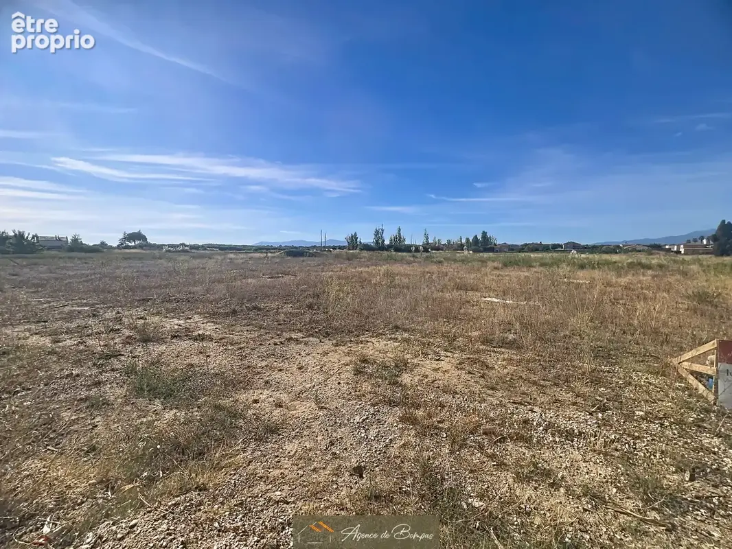 Photo Terrain à Rivesaltes au prix de 157 000€