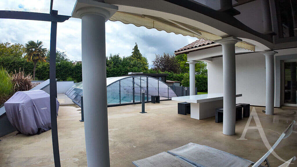Maison d'architecte Eclose Badinieres 6 pièce(s) 182 m2 - photo 8