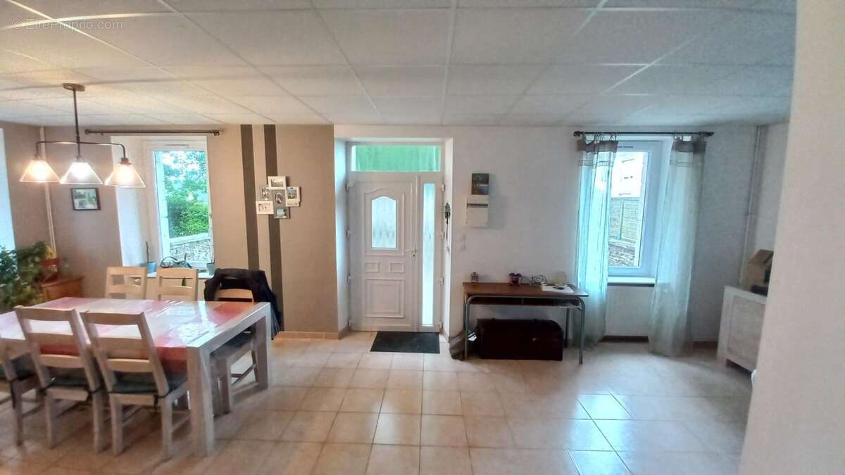 A Vendre - Ensemble Immobilier en pierre - 4 Logements LOUDE - photo 3