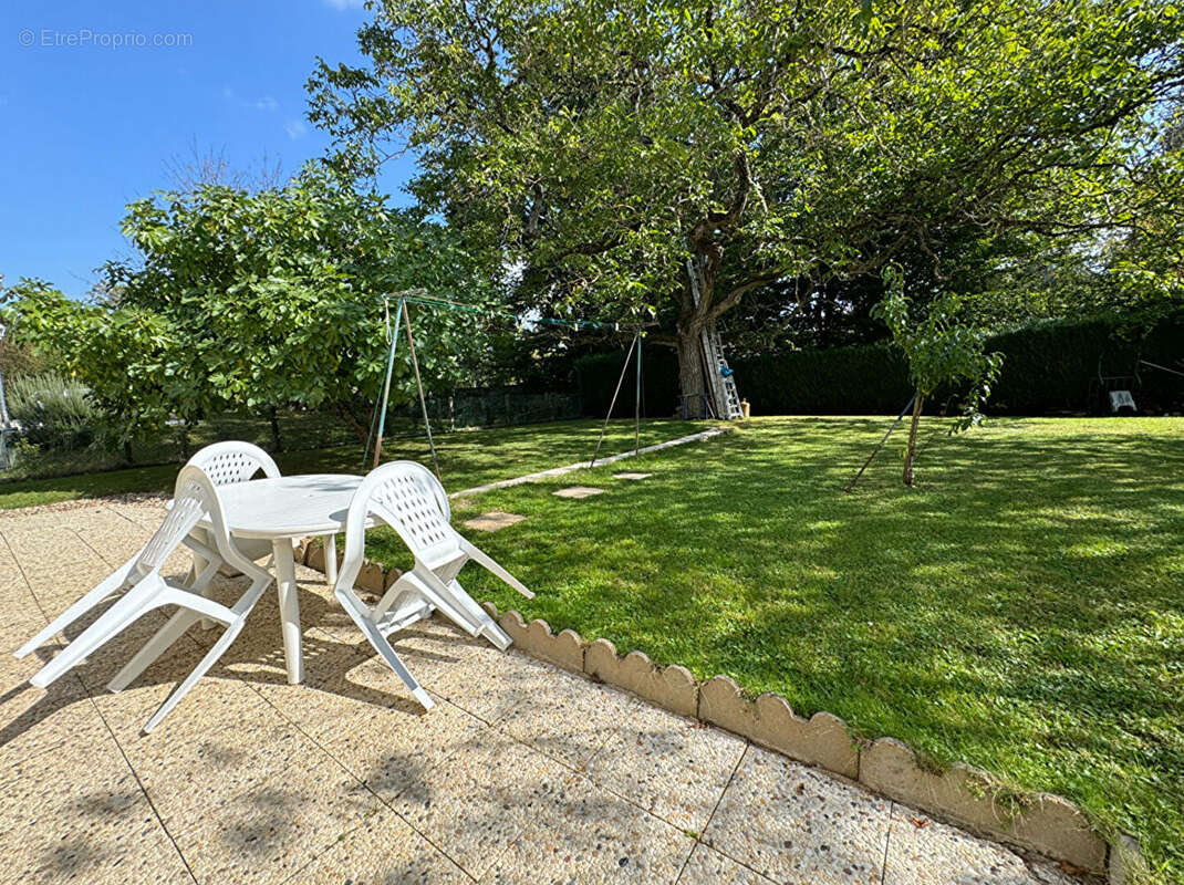 Amboise - Maison familiale 163 m2 5 chambres et jardin - photo 4