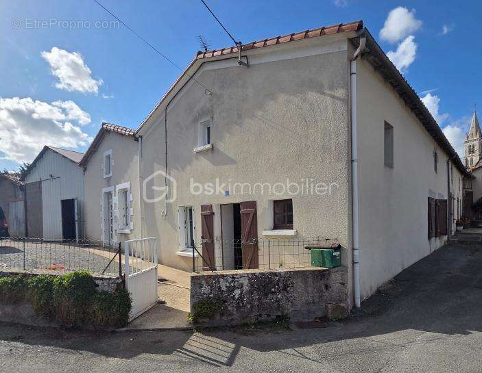 Maison à LE BEUGNON
